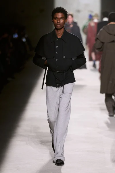 Look 61